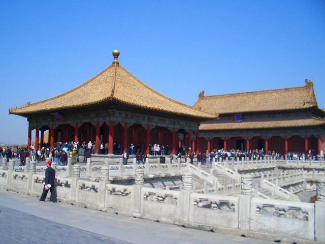 Beijing 113 - (Forbidden City).jpg