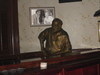 Havana-093 - (El Floridita Hemingway Statue).JPG